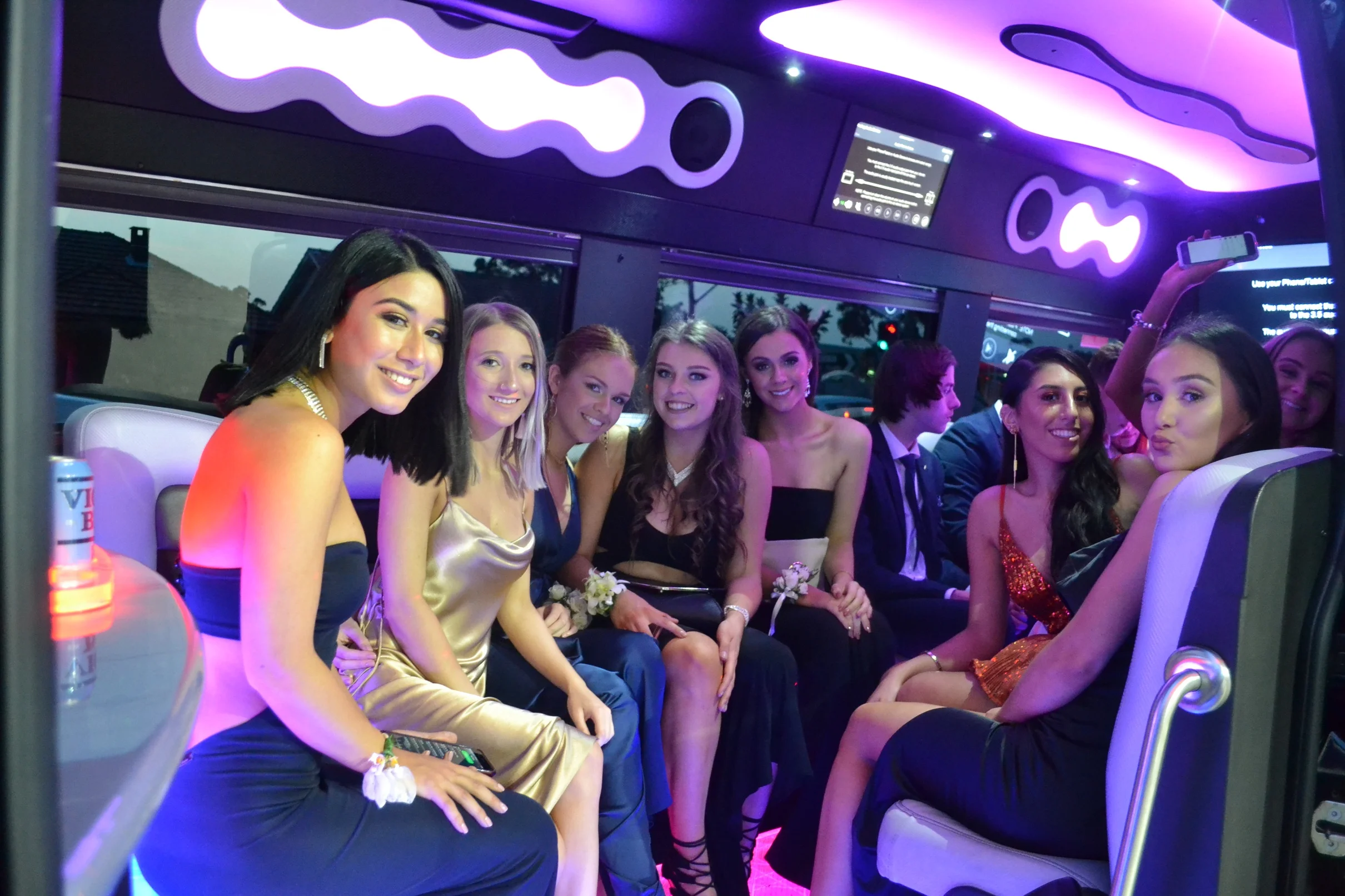 school-formal-limo-2